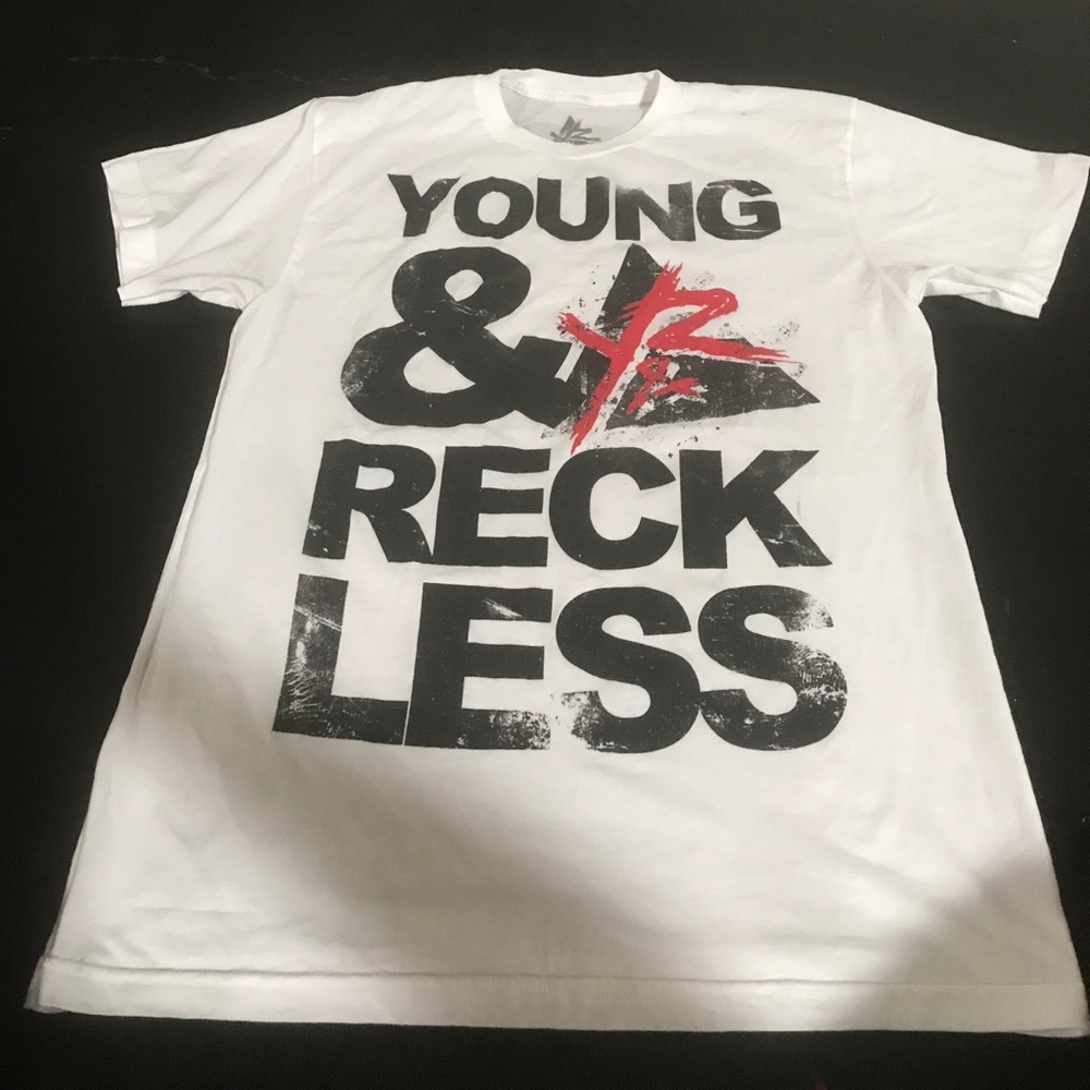 Young & Reckless graphic tee men’s size M